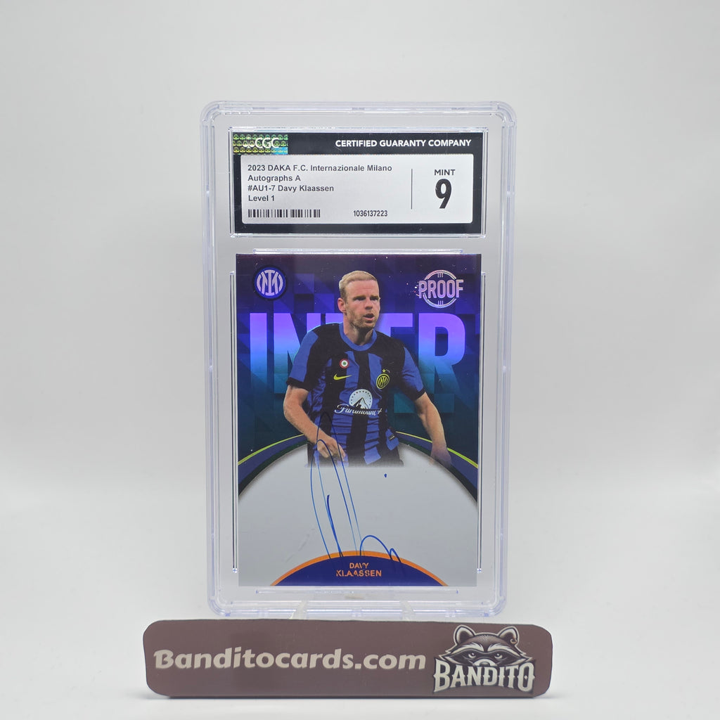 2023 Daka Inter Davy Klaassen auto on card /40 - CGC 9