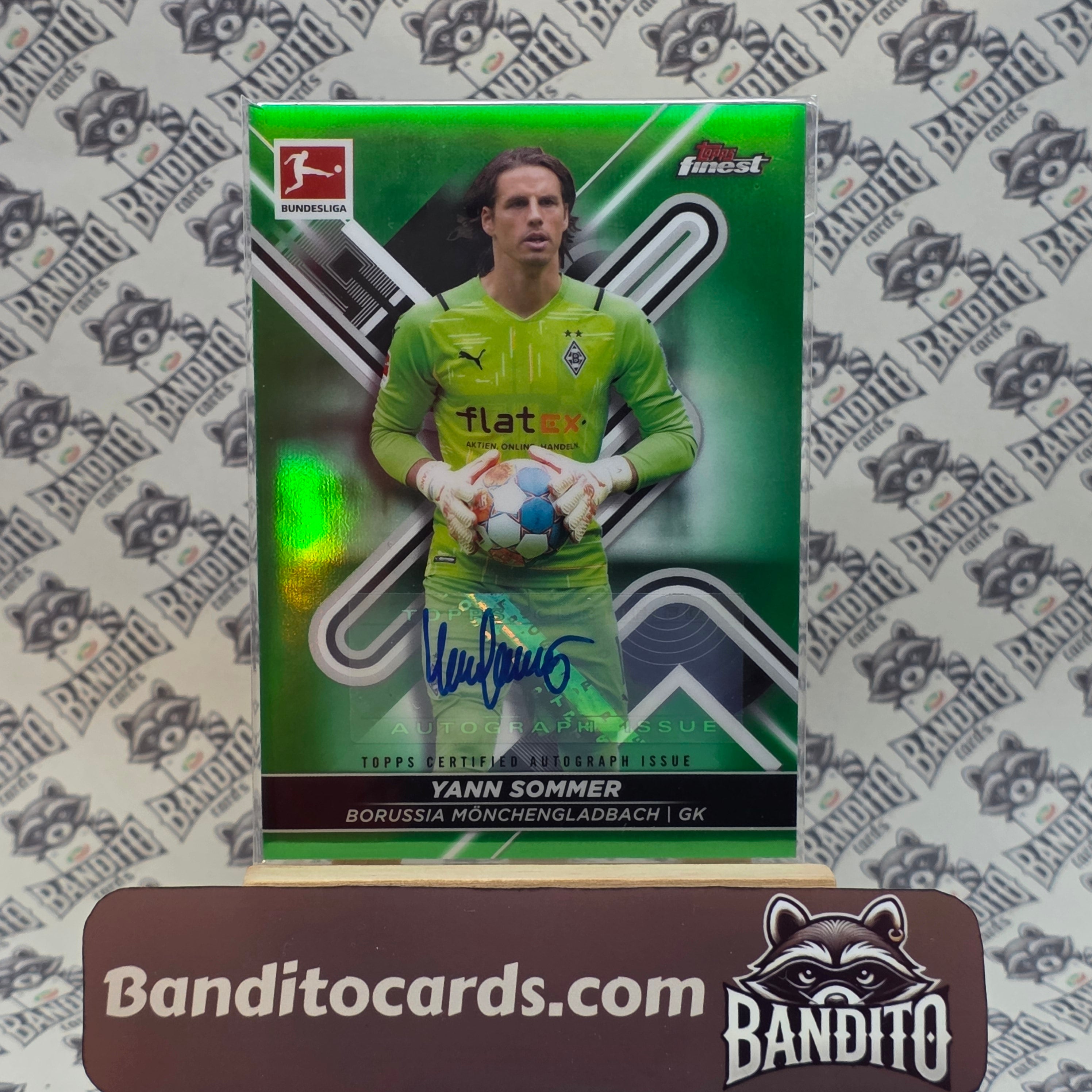 2021-22 Topps Finest Bundesliga Yann Sommer auto /50 - Mönchengladbach