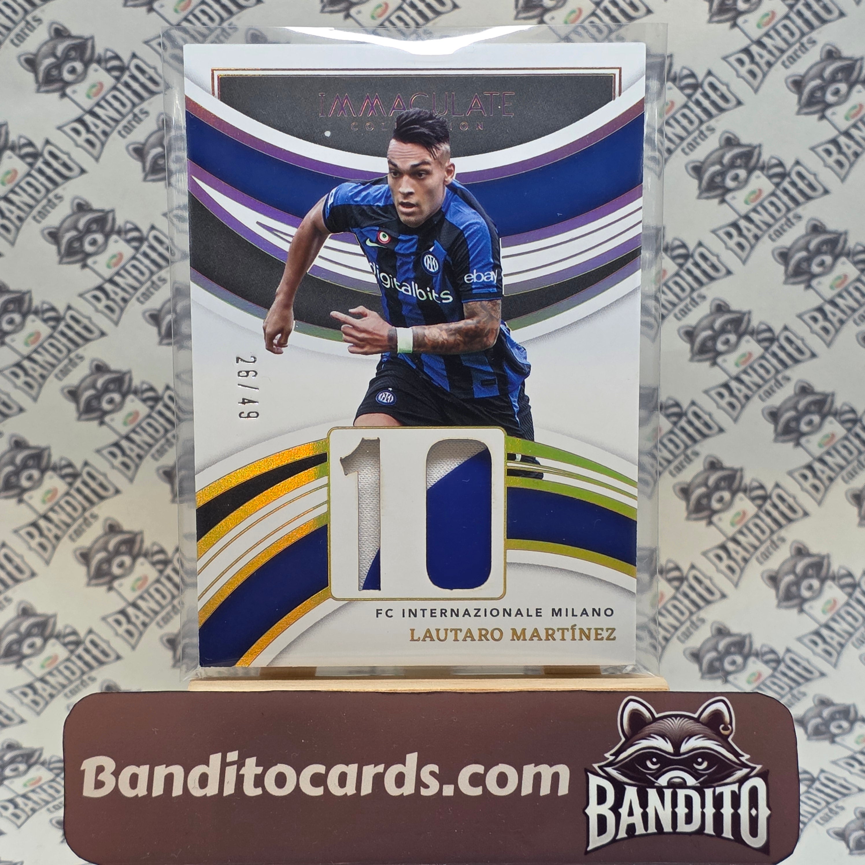 2022-23 Panini Immaculate Lautaro Martinez patch /49 - Inter