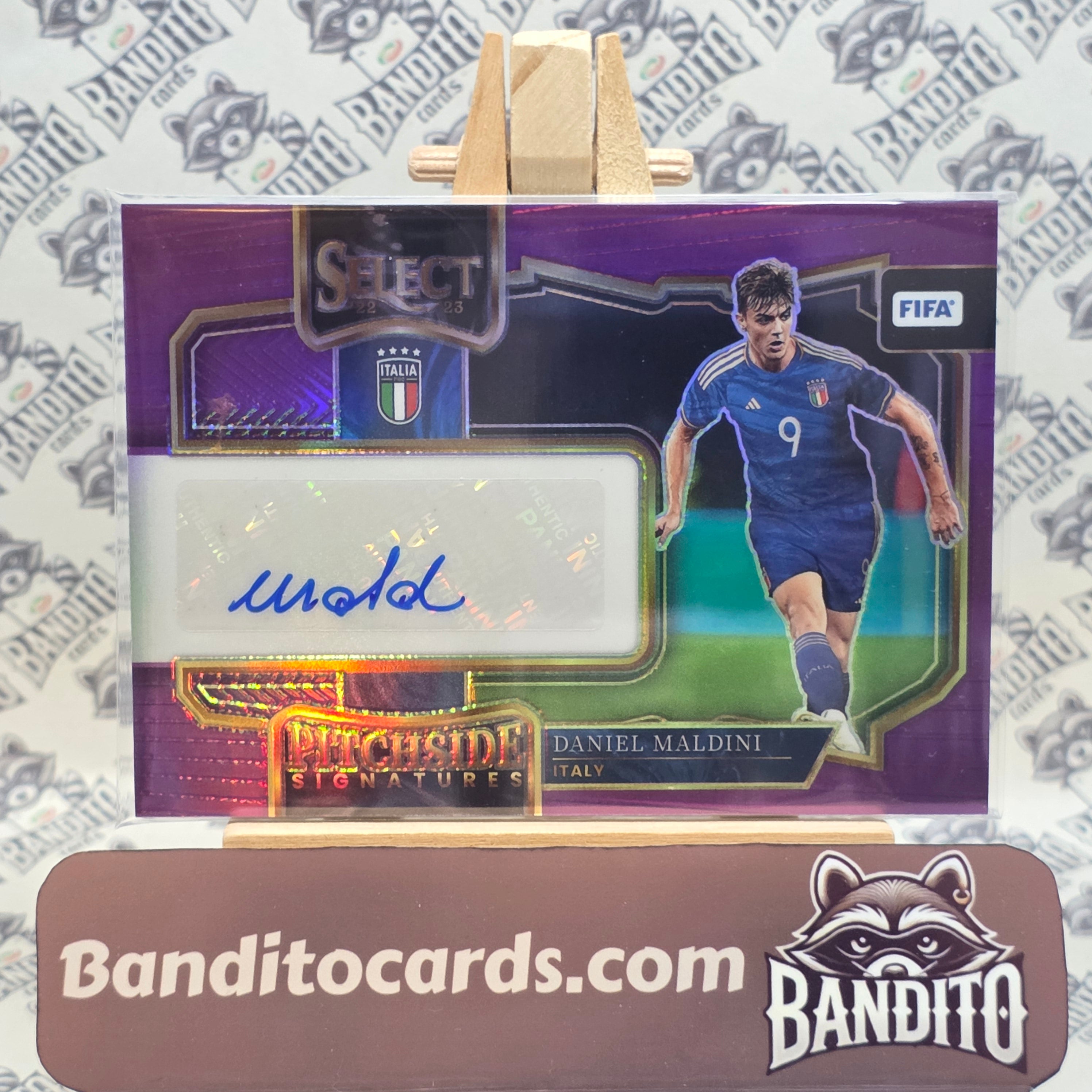 2022-23 Panini Select Daniel Maldini auto /49 - Italy