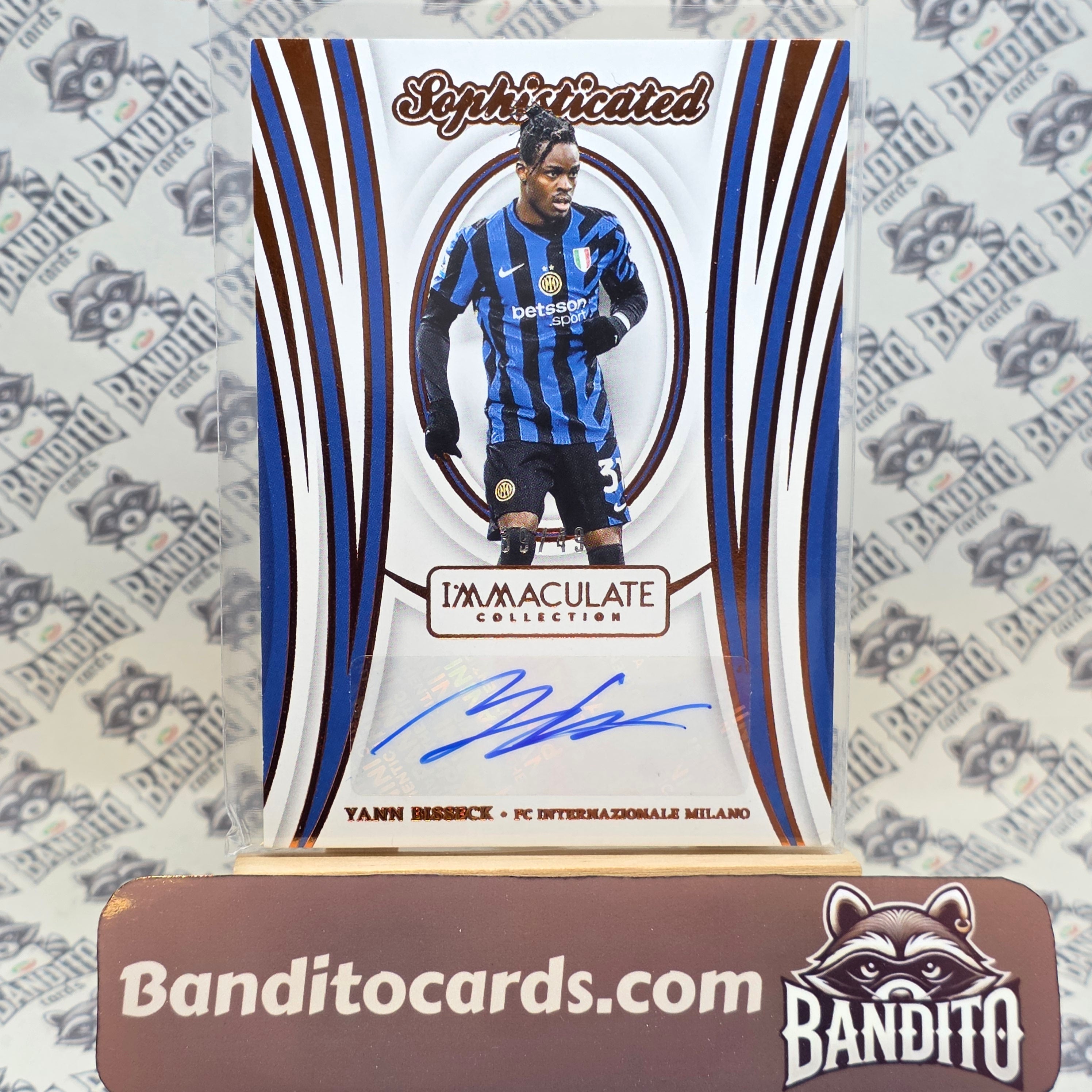 2024-25 Panini Immaculate Yann Bisseck auto /49 - Inter