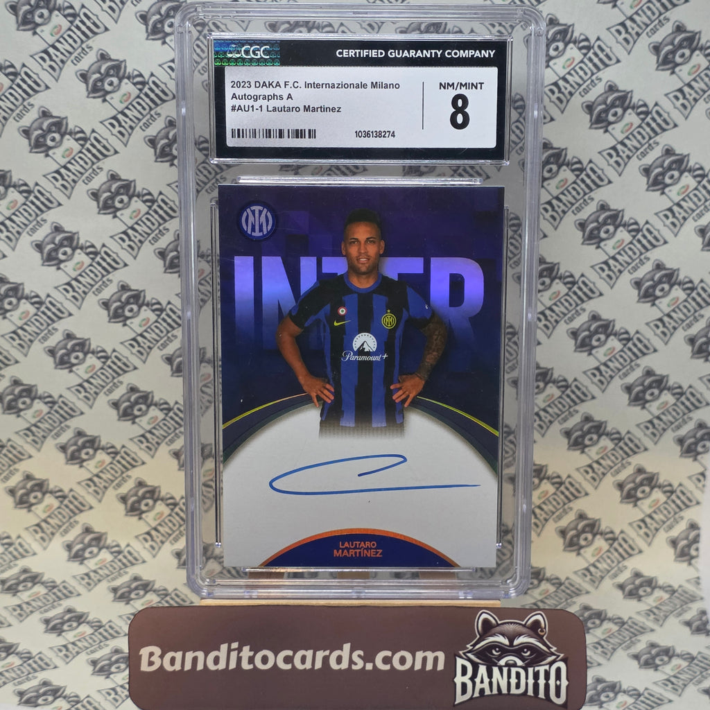 2023 Daka Inter Lautaro Martinez auto on card /70 - CGC 8