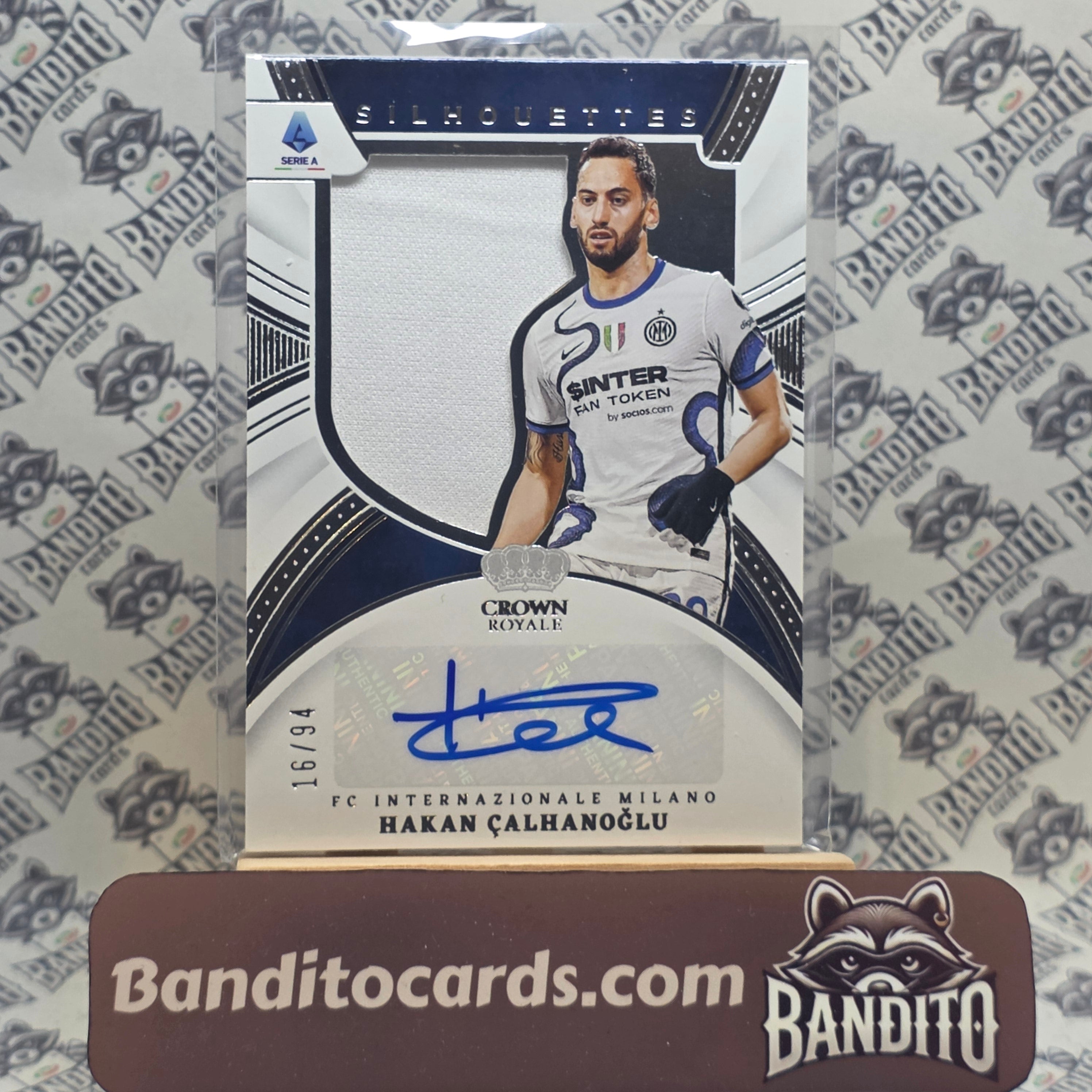 2021-22 Panini Chronicles Crown Hakan Calhanoglu patch auto /94 - Inter