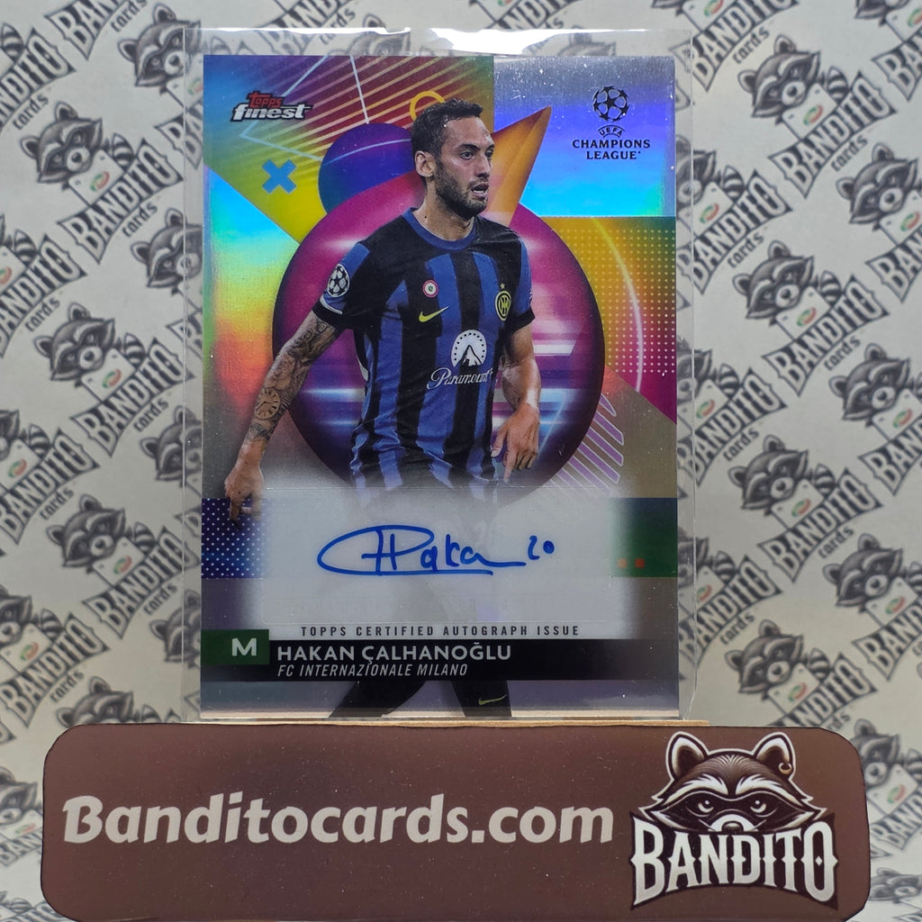 2023-24 Topps Finest Hakan Calhanoglu auto - Inter