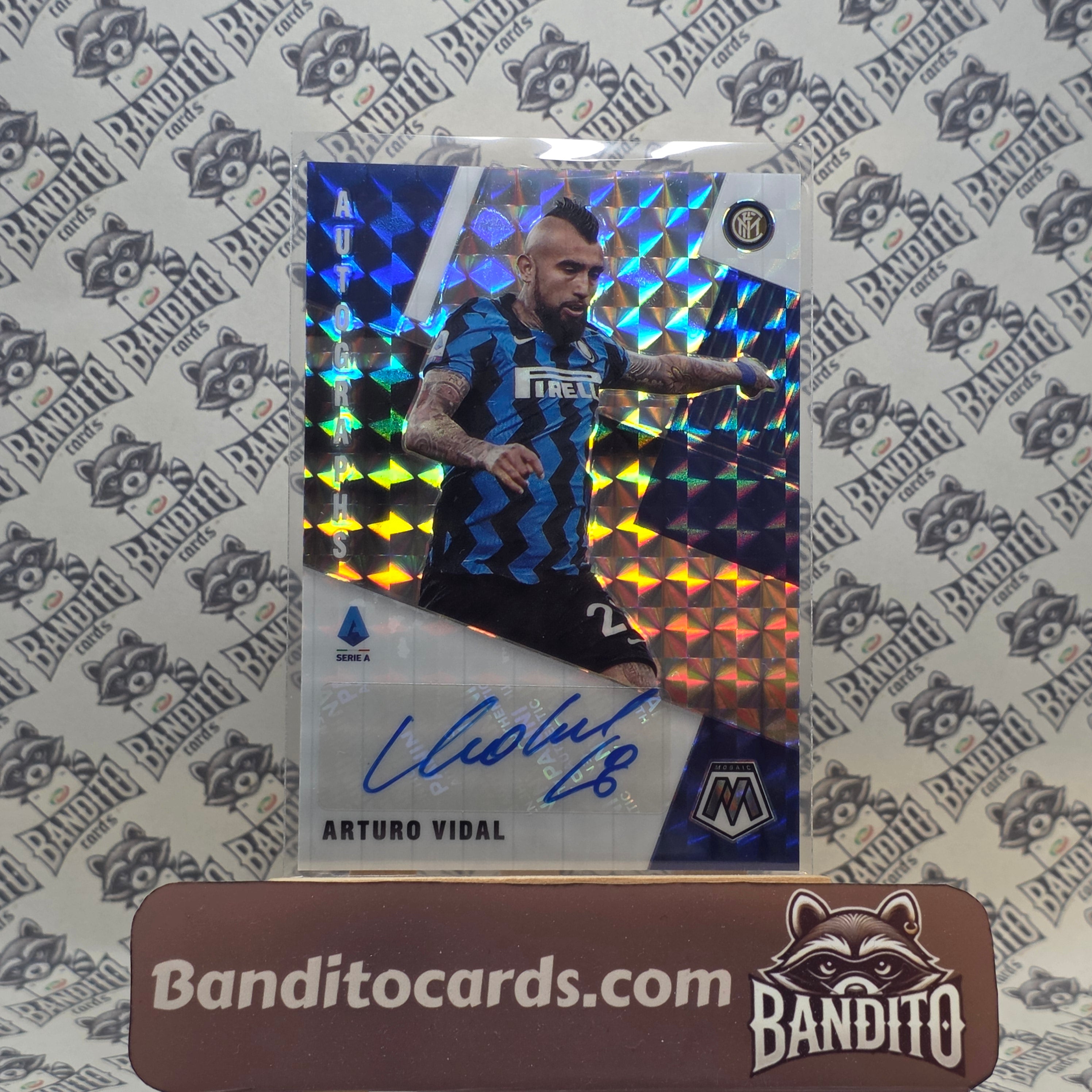 2020-21 Panini Mosaic Arturo Vidal auto - Inter